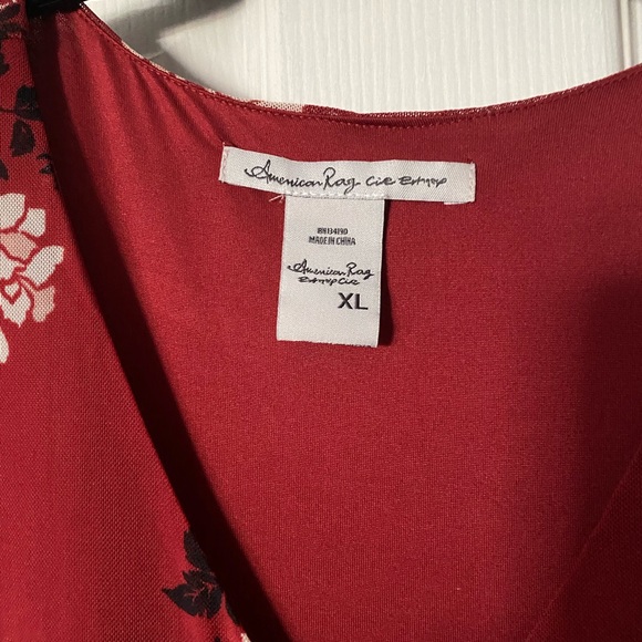 American Rag v-neck red dress with off-white flower pattern Size XXL juniors - Picture 5 of 7